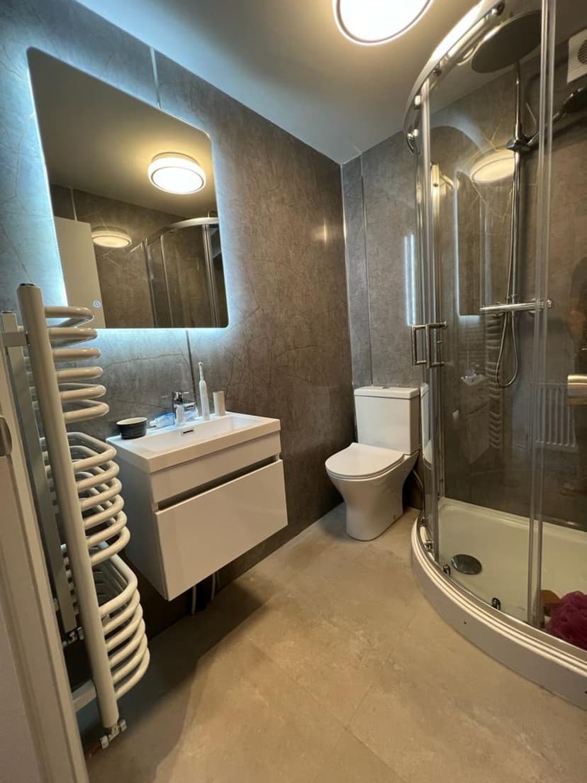 Monica grove - Image 4