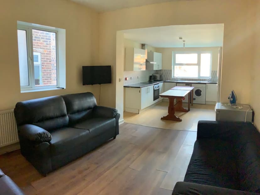 Egerton Road - Image 2