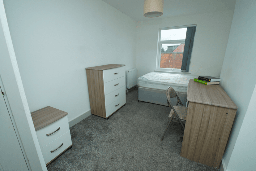 128 Bournbrook Road - Image 9