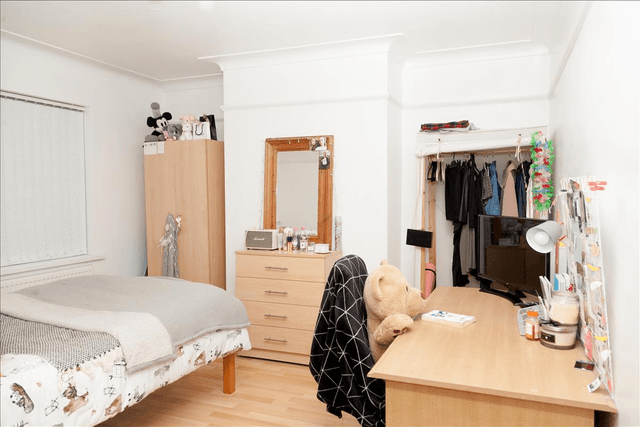 Derwentwater Grove, Leeds - Image 13