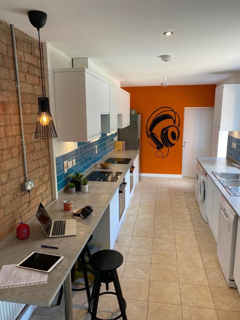 126 Bournbrook Road - Image 2