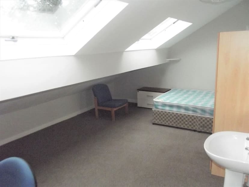 Victoria road - Image 7