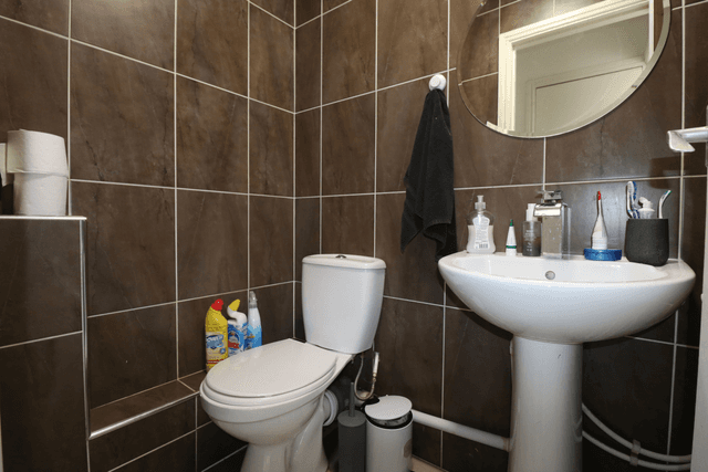 Harriet Street, Cathays, Cardiff - Image 7