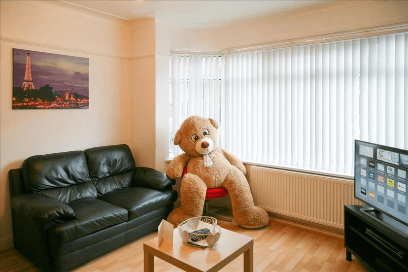 Derwentwater Terrace, Leeds - Image 12