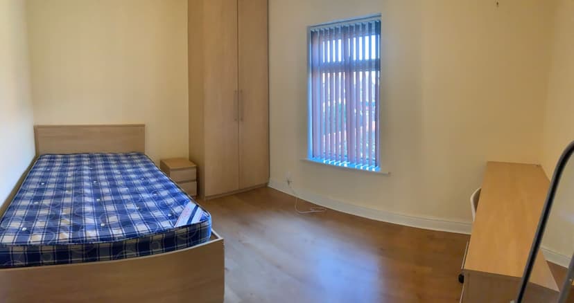 Beverly Road - Image 7