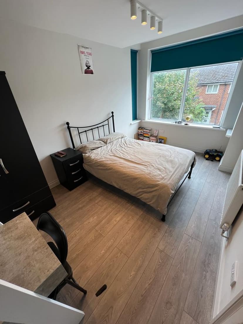 Monica grove - Image 5