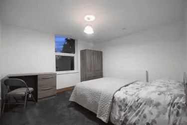  Wynnstay Grove, Manchester - Image 2