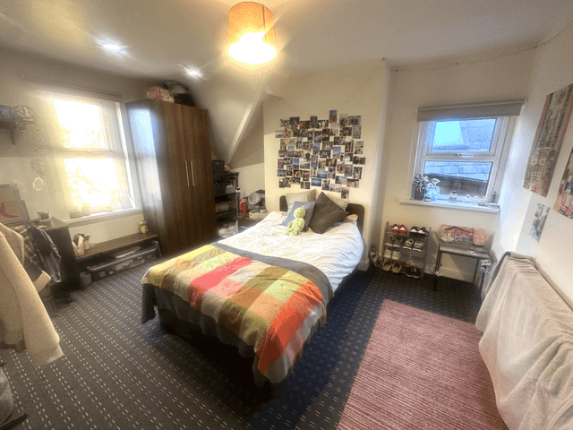 236 Kirkstall Lane, Leeds - Image 21