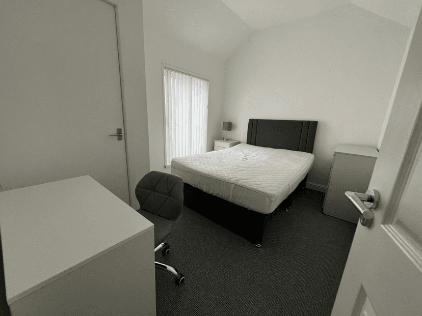 44 Baglan Street, Port Tennant, Swansea - Image 4