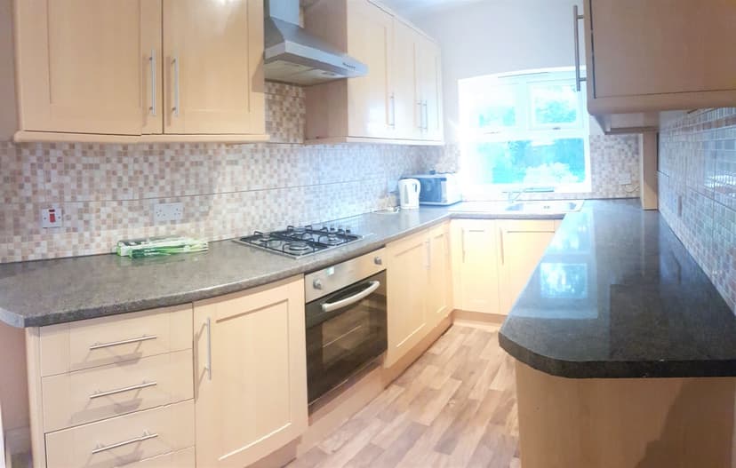 Delacourt Road - Image 3