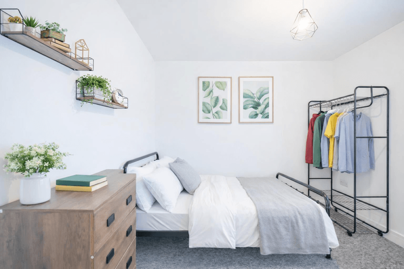 Conygre Grove, Filton, Bristol - Image 6