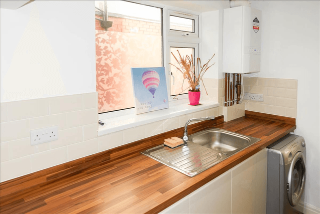 Walmsley Road, Leeds - Image 8