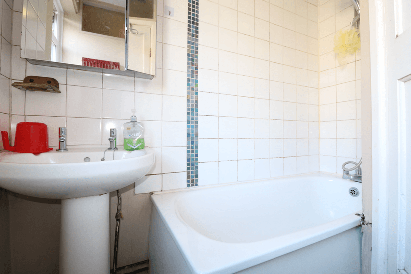 Robert Street, Cathays, Cardiff - Image 4