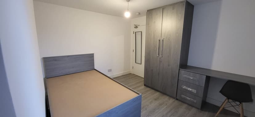 Mauldeth Road - Image 5