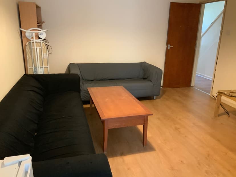 Clifton Avenue - Image 5