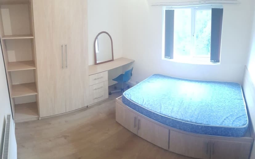 lathom Road - Image 4