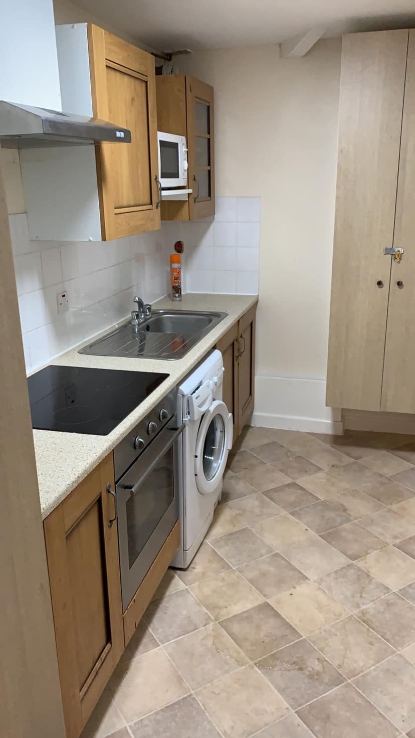 Moorfield Road - Image 5