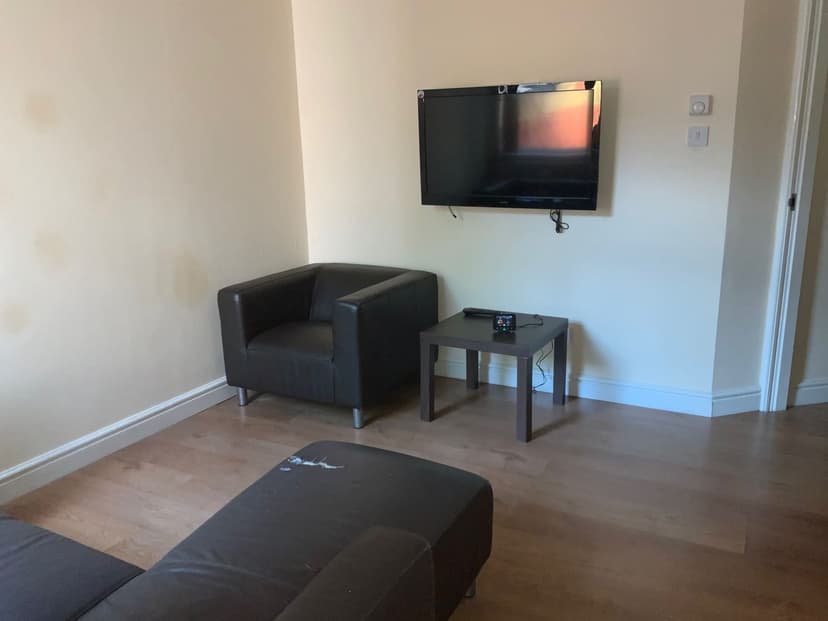 Beverly Road - Image 3