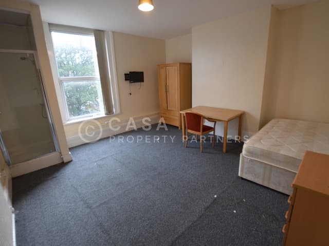 68 CARDIGAN ROAD  - Image 11