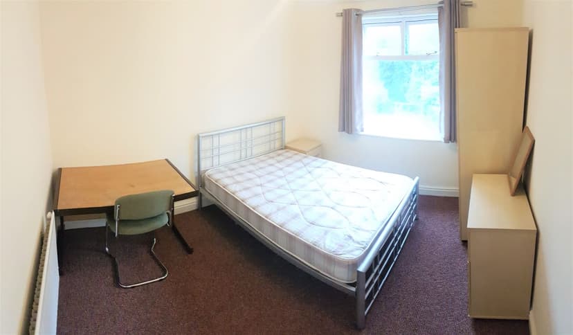 Delacourt Road - Image 10