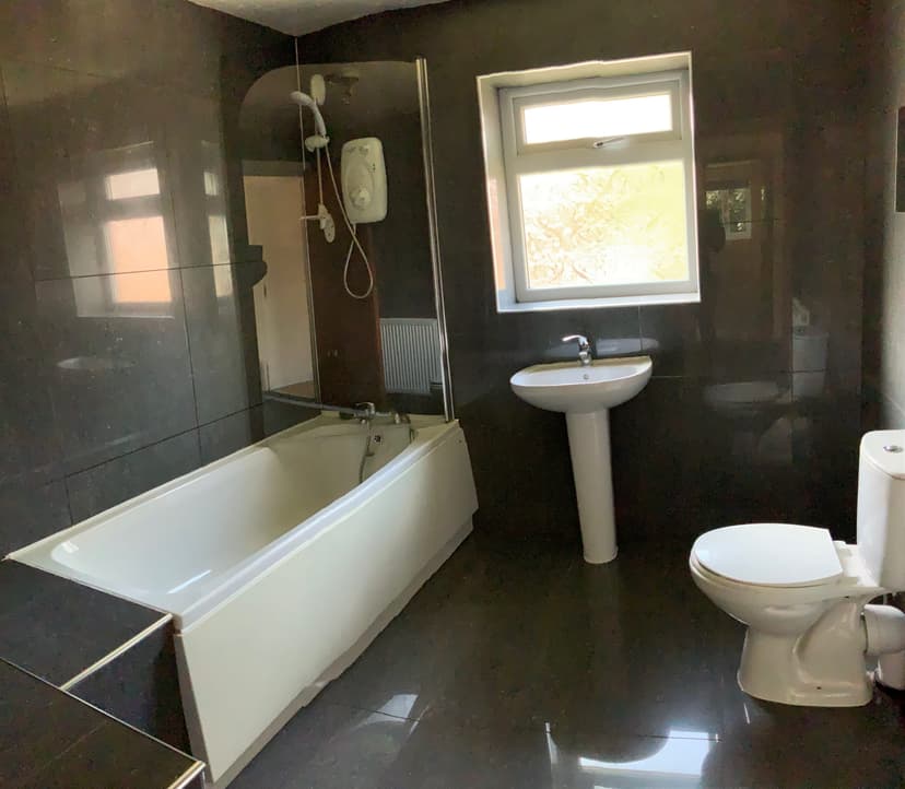 Clifton Avenue - Image 10