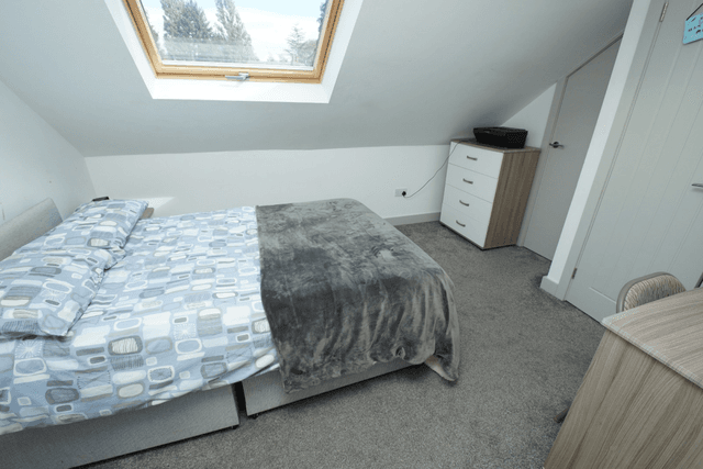 128 Bournbrook Road - Image 4