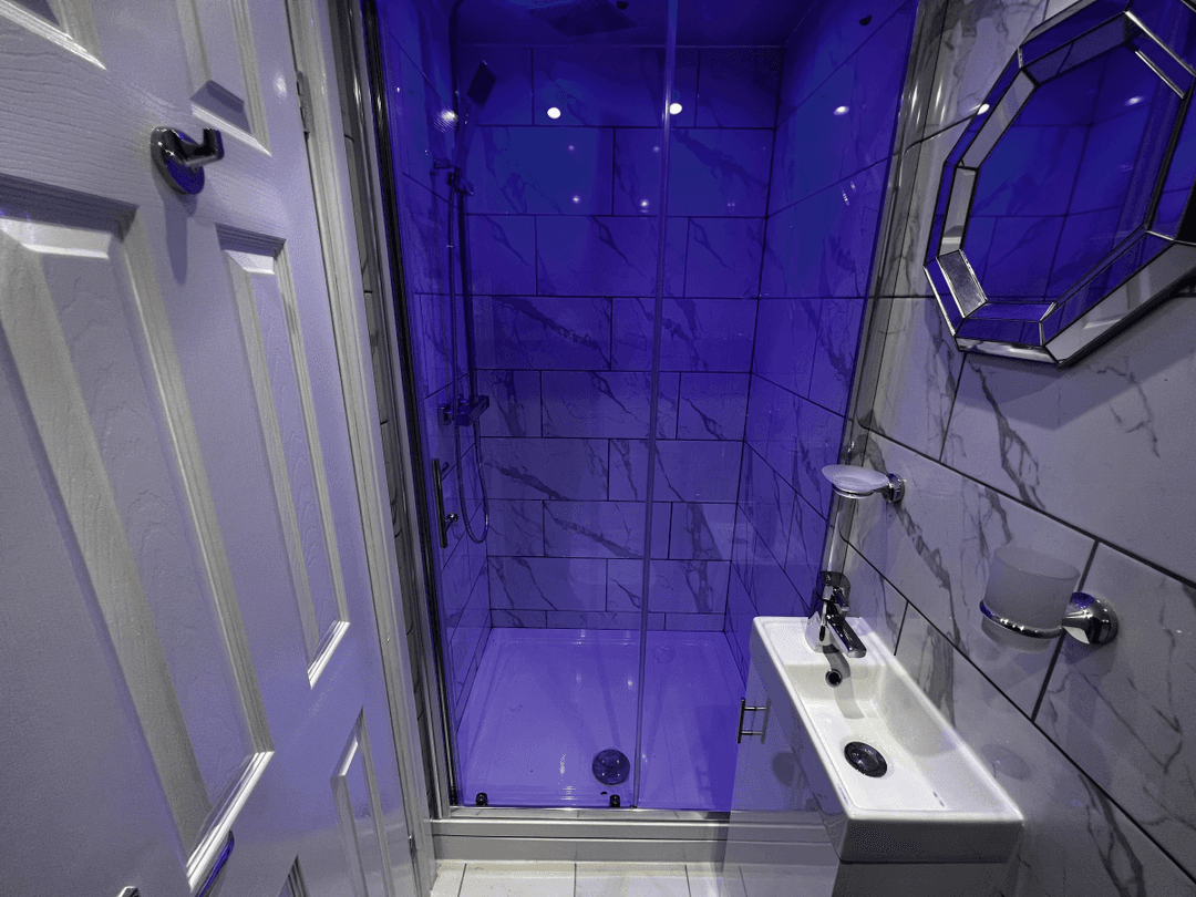 9 EN SUITES 9 BED STUNNER 