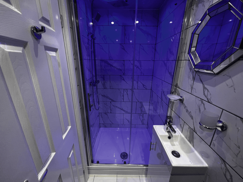 9 EN SUITES 9 BED STUNNER 