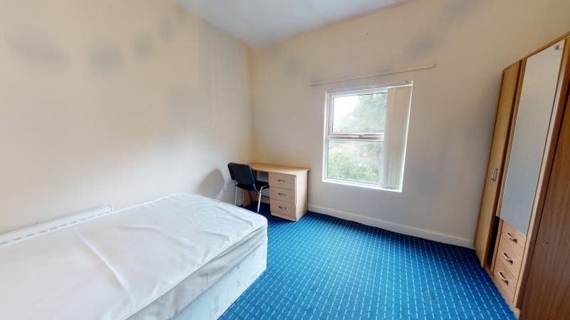 62 CARDIGAN ROAD  - Image 8