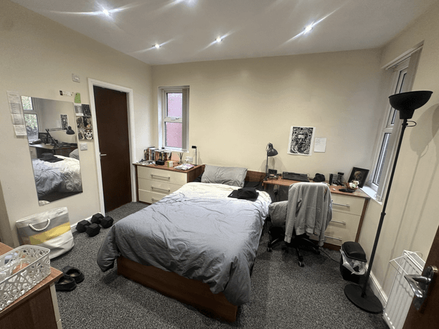 9 EN SUITES 9 BED STUNNER  - Image 5