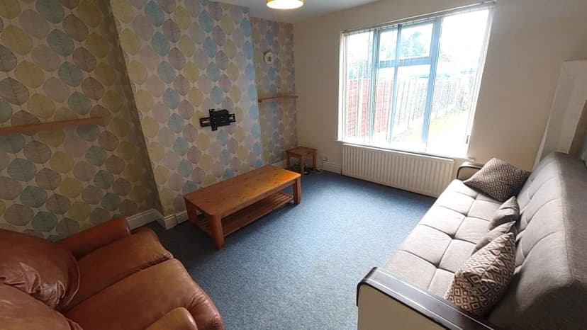 Fairholme Road - Image 1