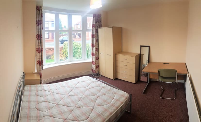 Delacourt Road - Image 8