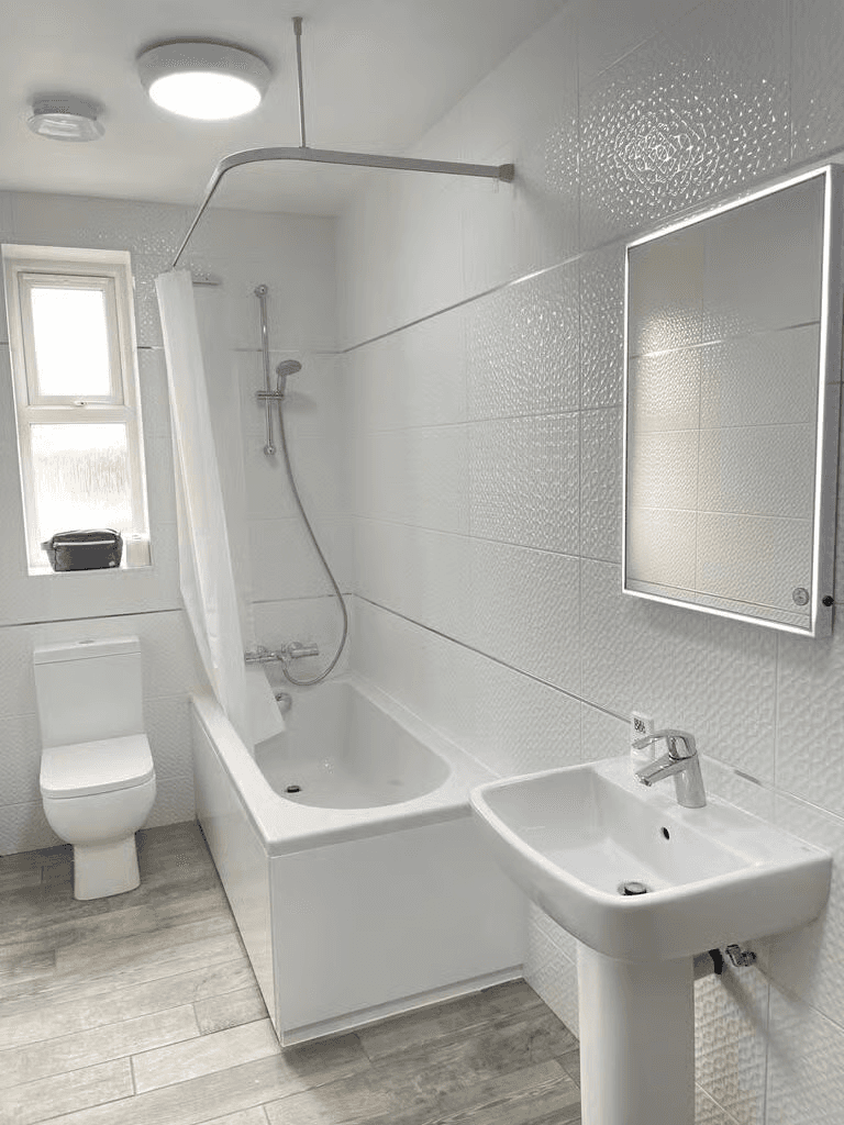 Derwentwater Grove, Leeds - Image 18