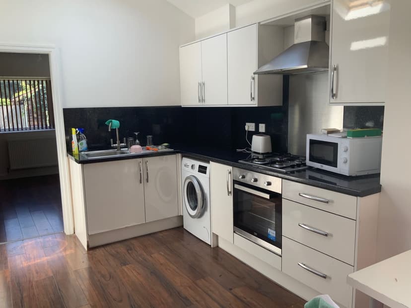 Egerton Road - Image 2