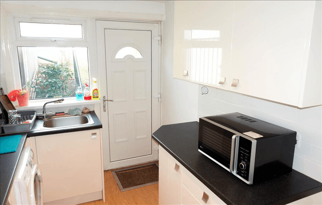 Derwentwater Grove, Leeds - Image 11