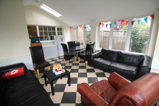 CRESCENT ROAD - Image 11