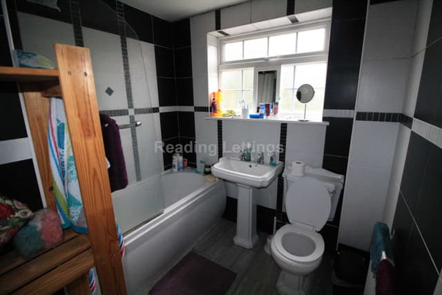 CRESCENT ROAD - Image 13