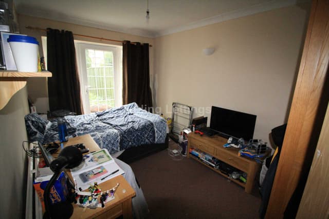 CRESCENT ROAD - Image 8