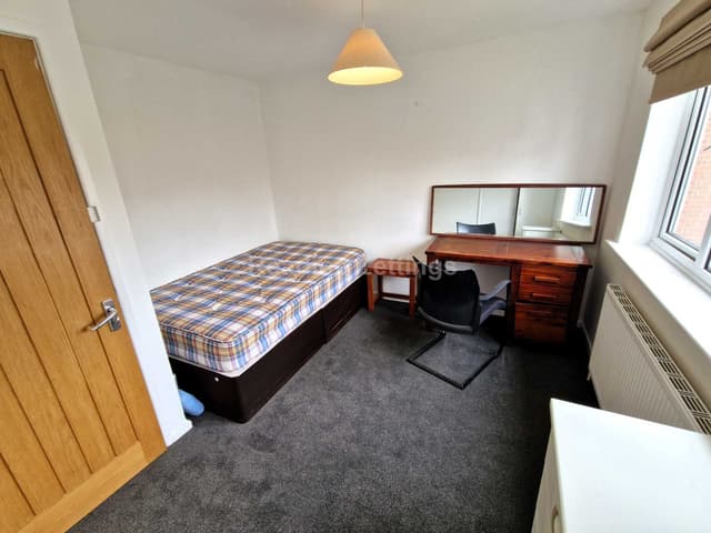 HAMILTON ROAD - Image 12