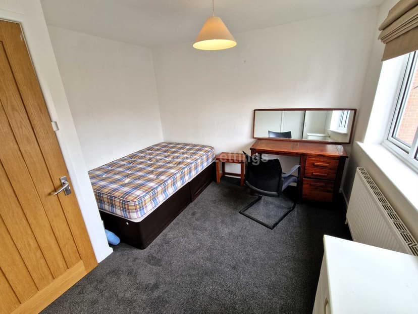 HAMILTON ROAD - Image 12