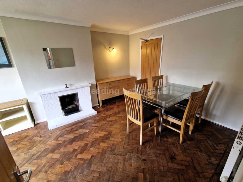 HAMILTON ROAD - Image 4