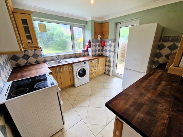 HAMILTON ROAD - Image 6