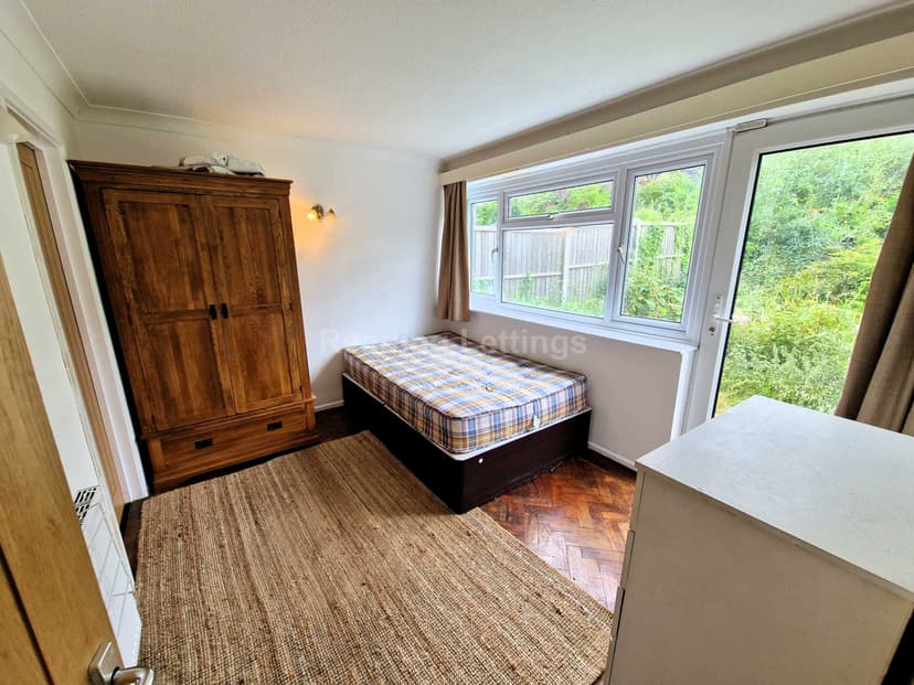 HAMILTON ROAD - Image 7