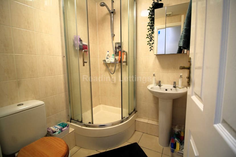 BLENHEIM ROAD - Image 16