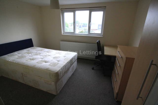 DONNINGTON GARDENS - Image 9