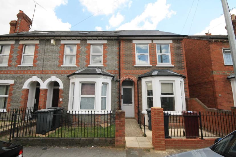 BLENHEIM ROAD - Image 1