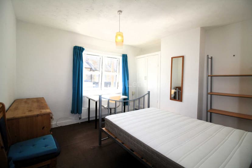 BRIGHTON ROAD - Image 6