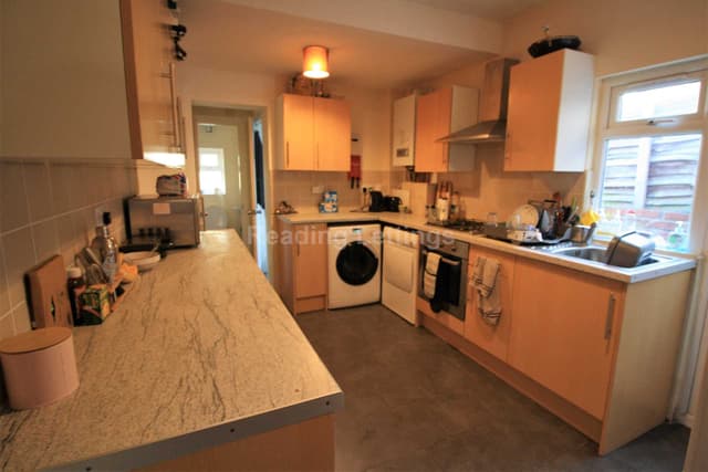 ST PETERS ROAD - Image 2