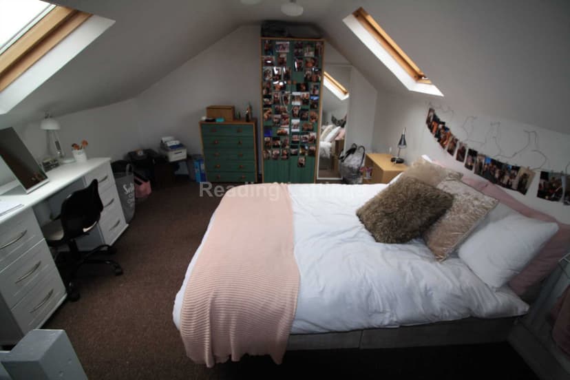 DE BEAUVOIR ROAD - Image 9