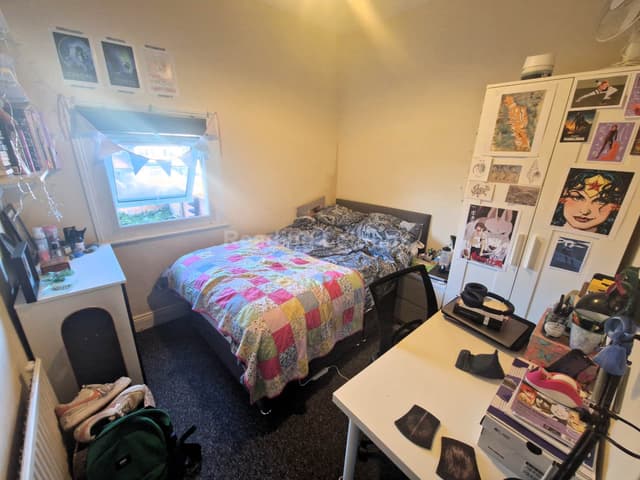 BLENHEIM ROAD - Image 11